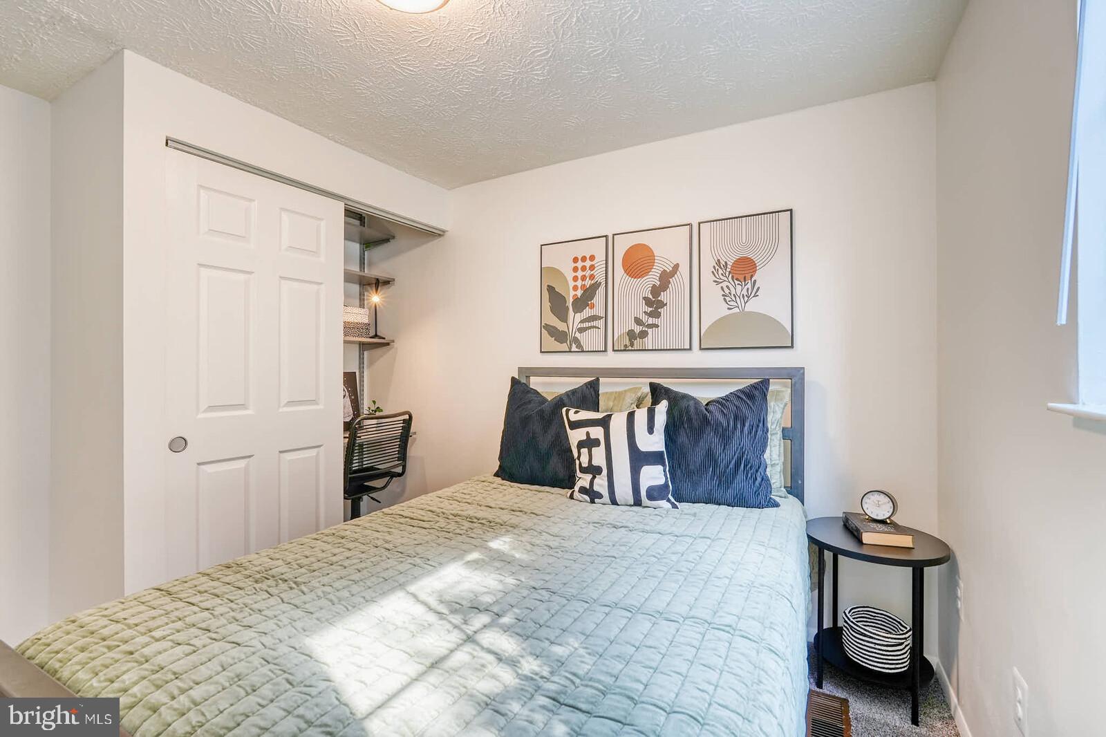 OLNEY OAKS - Residential