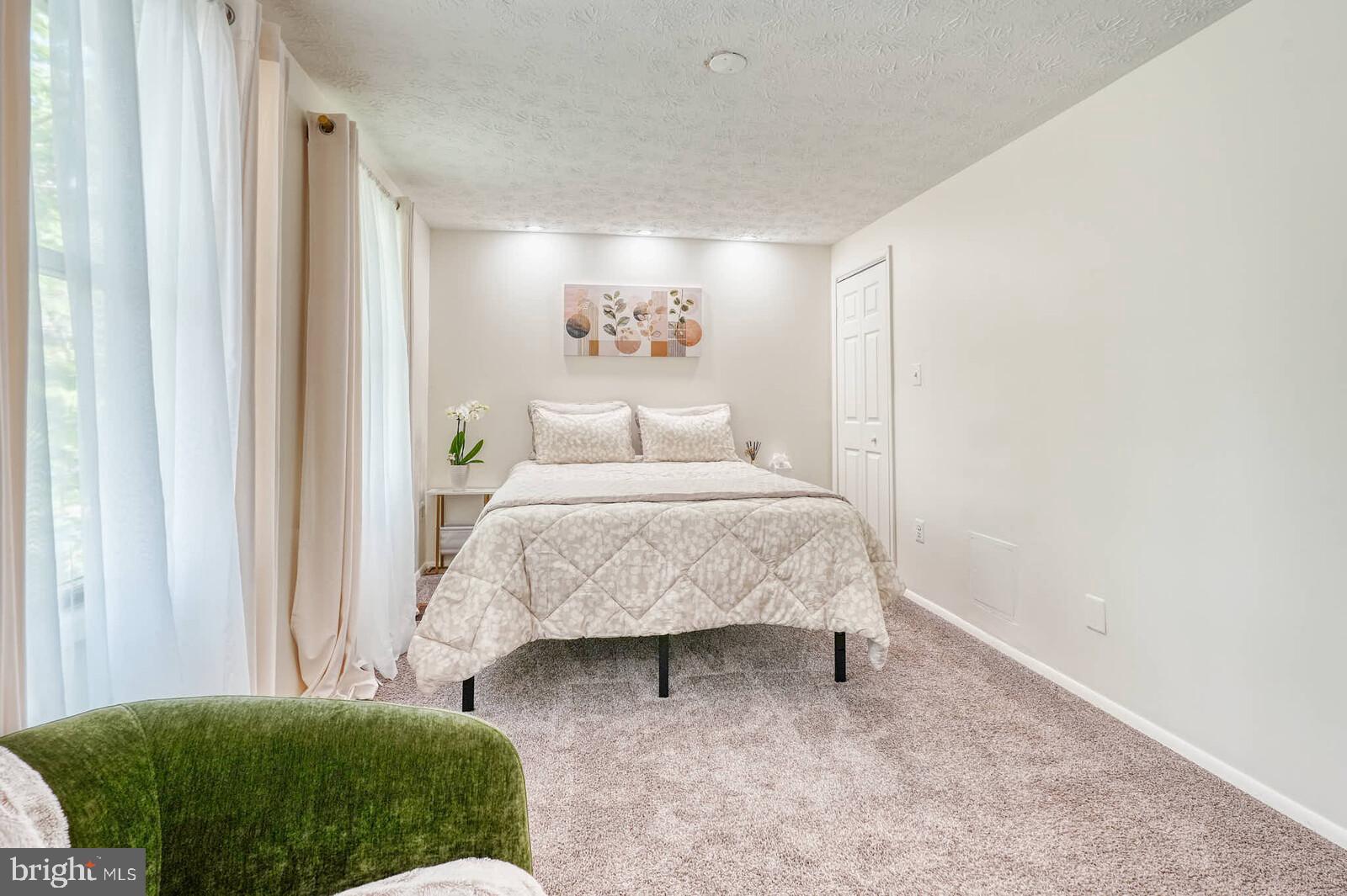 OLNEY OAKS - Residential