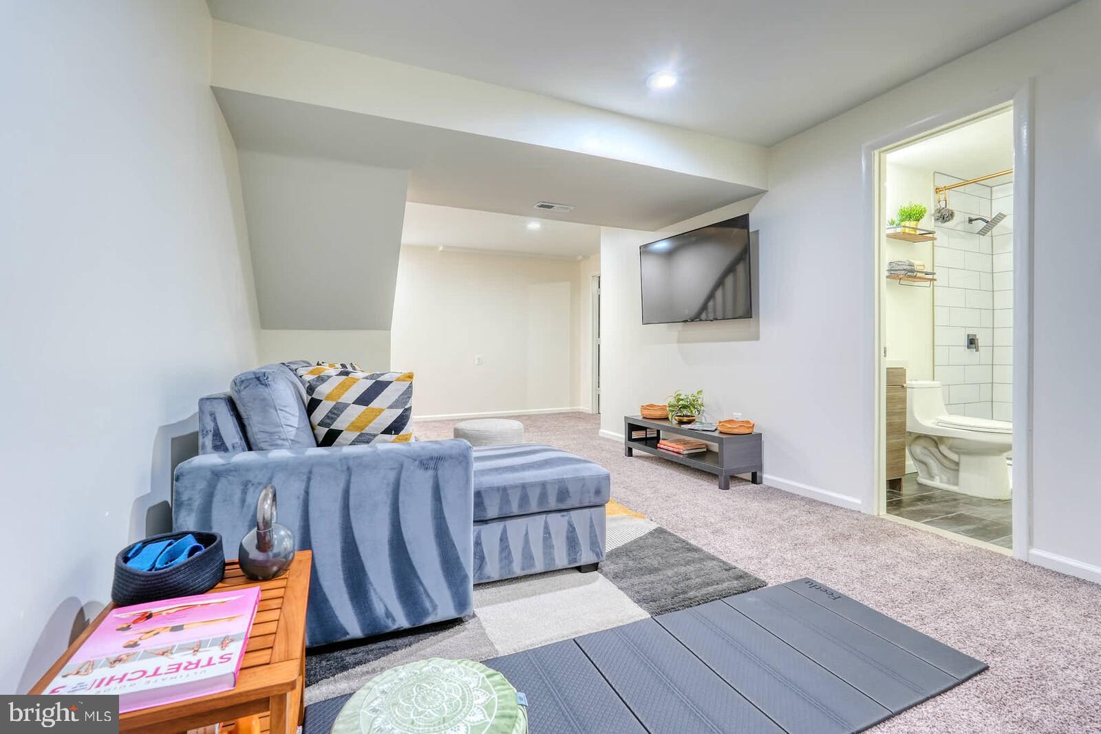 OLNEY OAKS - Residential