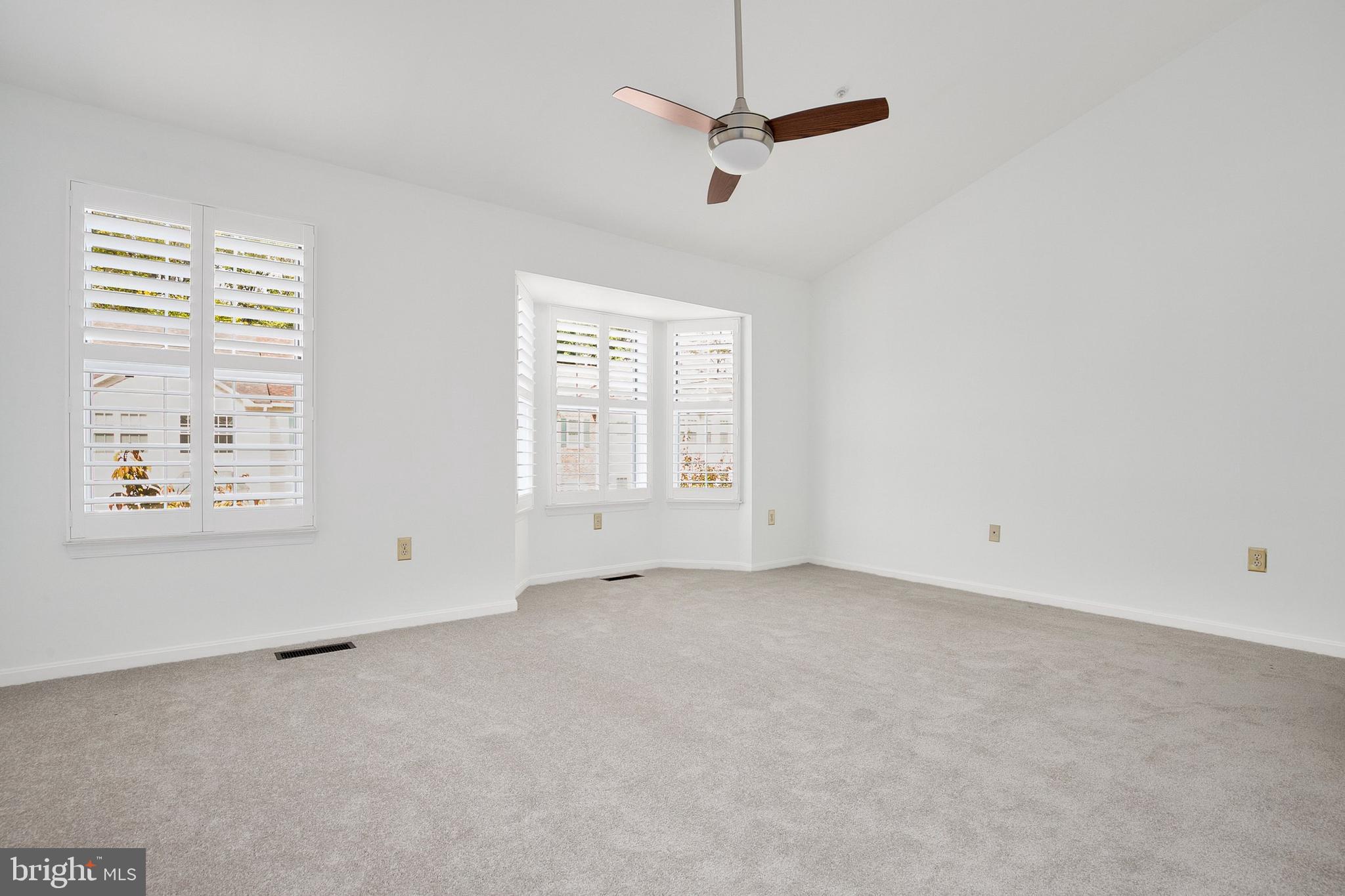 JAMES CREEK - Residential