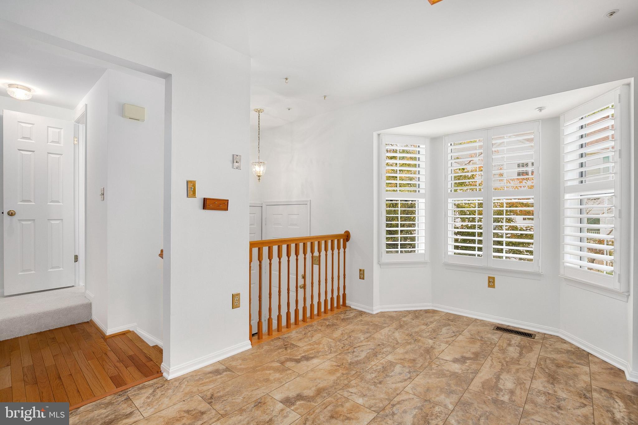 JAMES CREEK - Residential