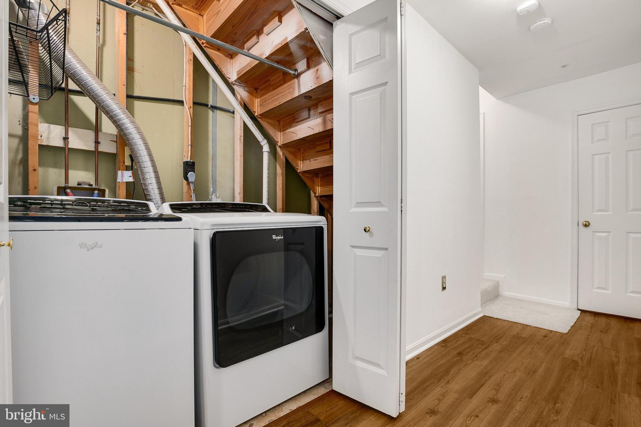 JAMES CREEK - Residential