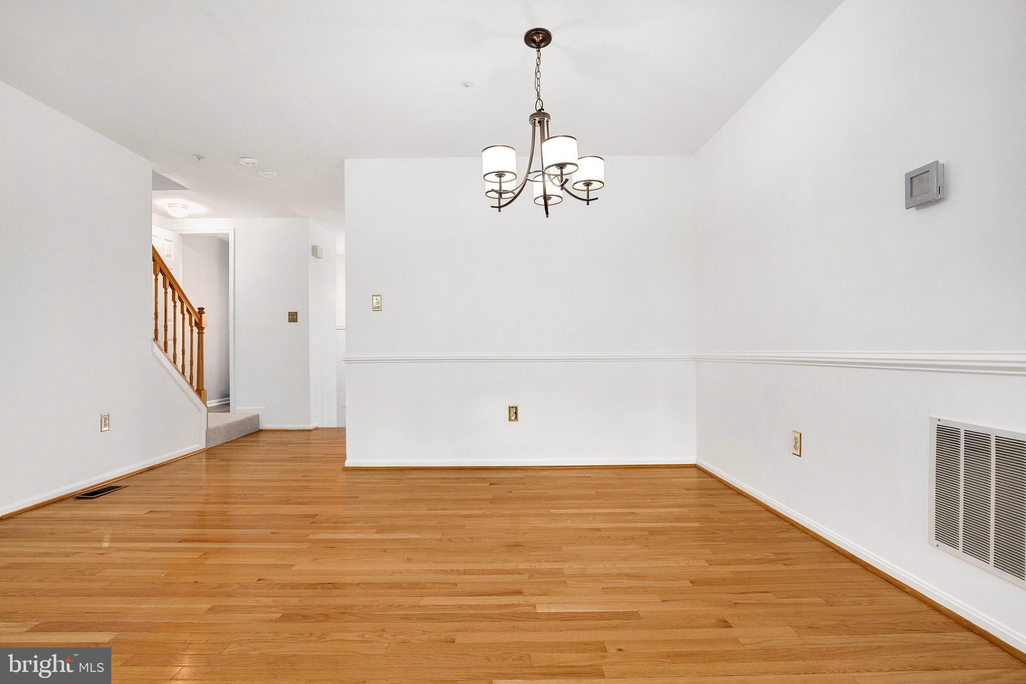 JAMES CREEK - Residential