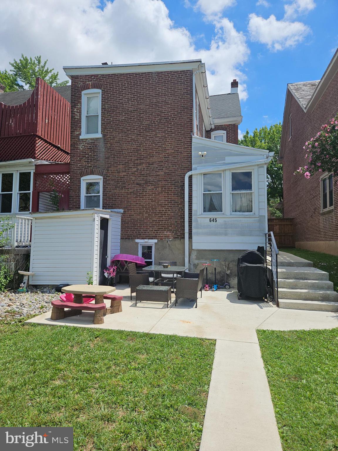 645 N. CHARLOTTE