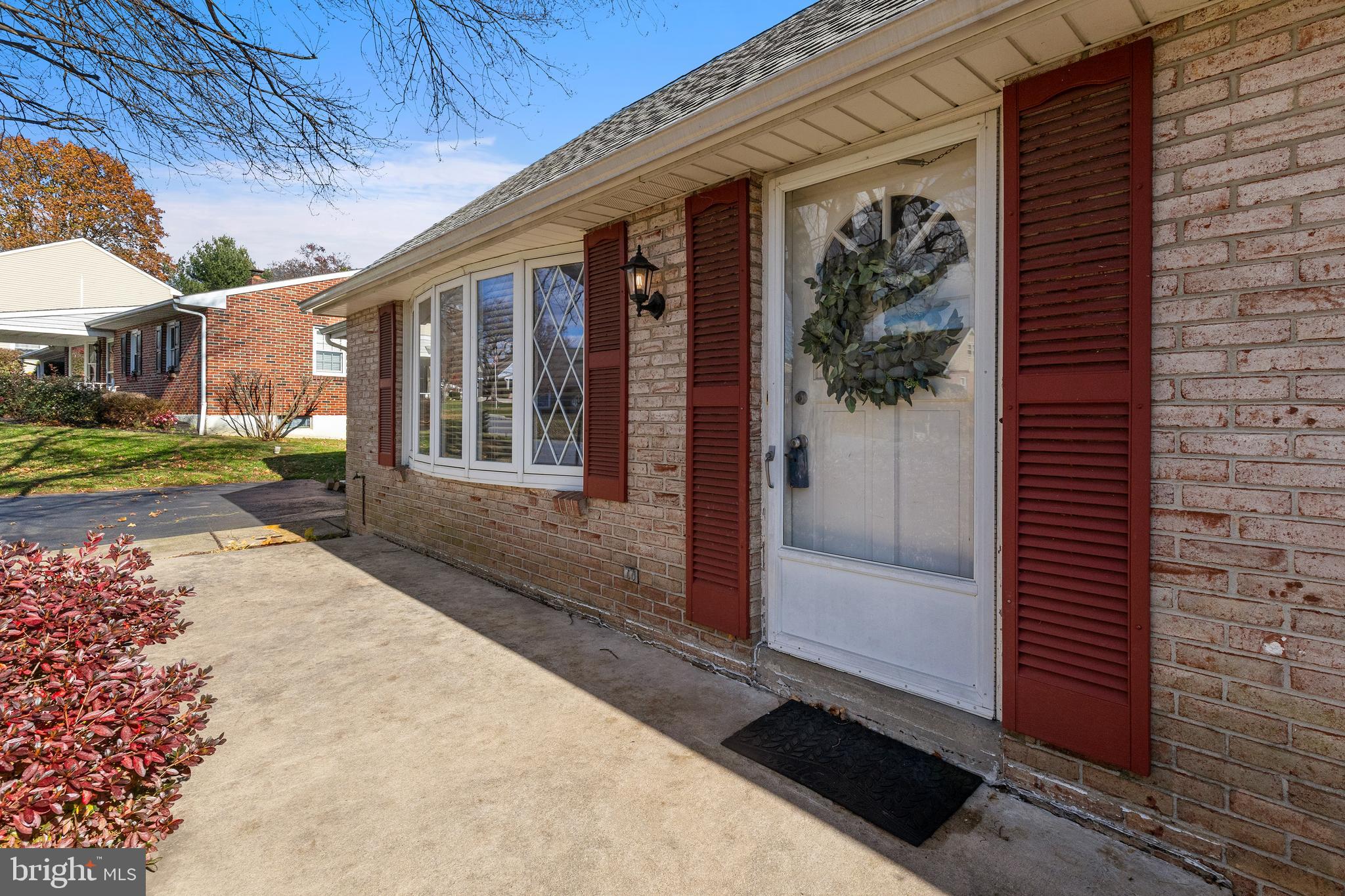 63 QUAKER HILLS ROAD