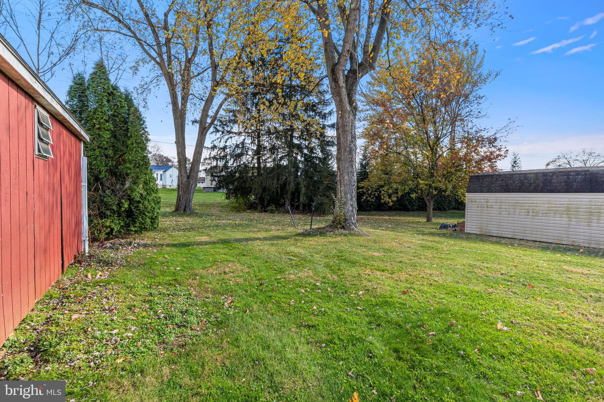 QUAKER HILLS - Residential