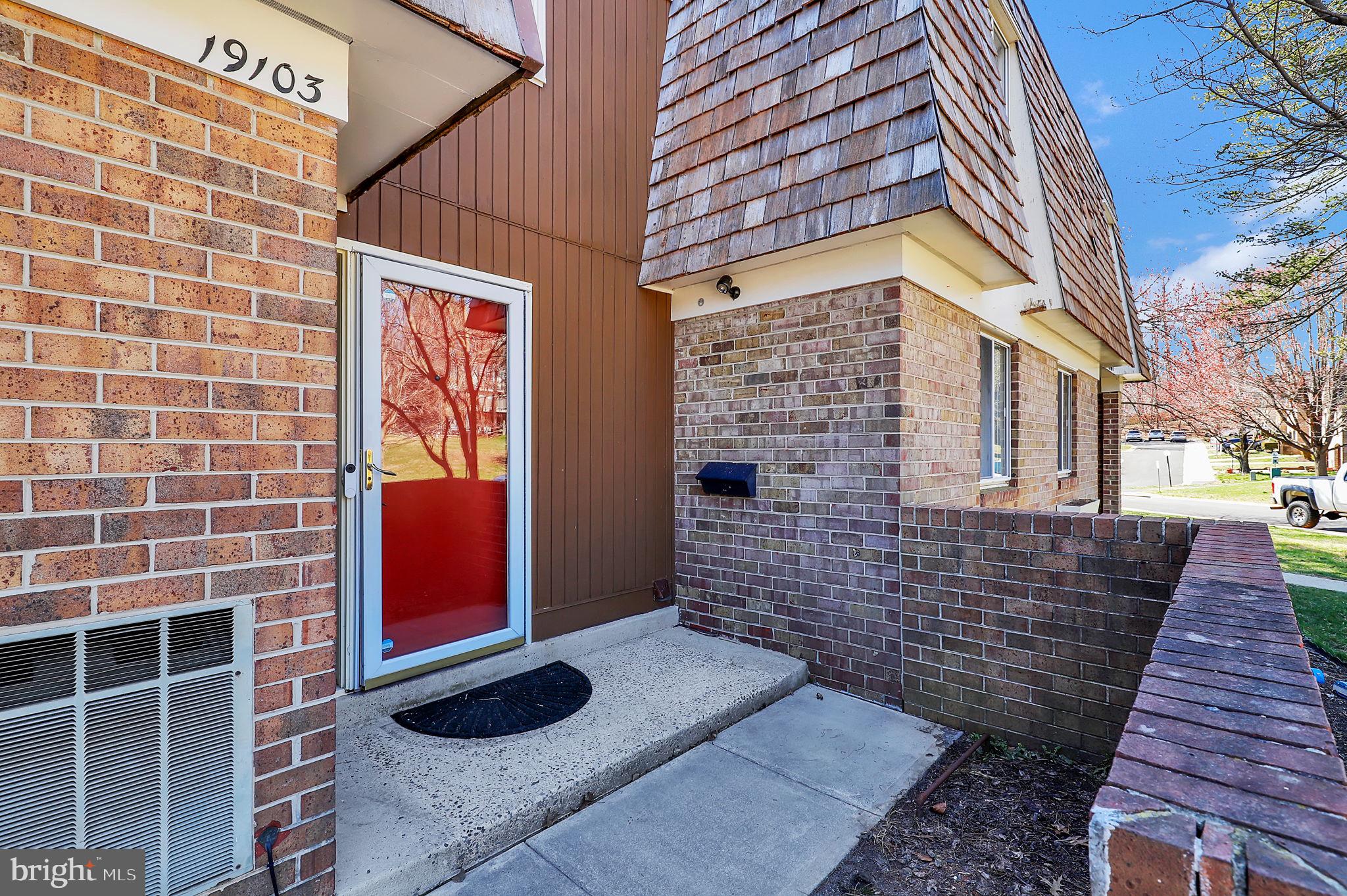 STEDWICK TOWNHOUSES - Residential