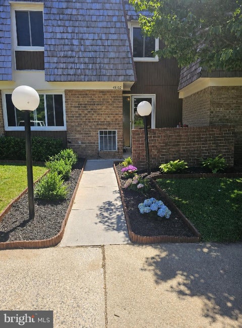 Townhouse For Sale - 19103 Capehart Drive<br/> MONTGOMERY VILLAGE, MD 20886