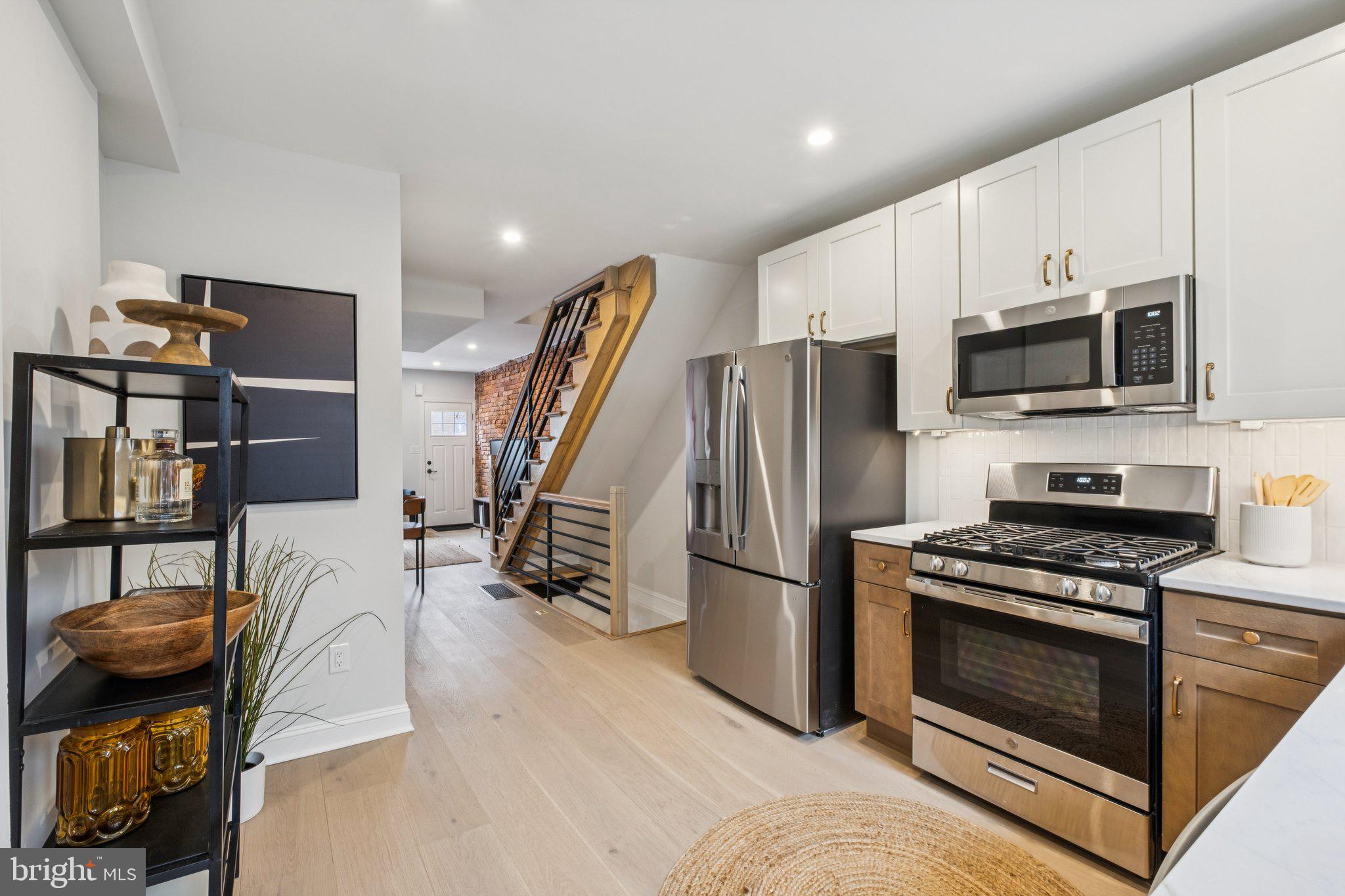 PASSYUNK SQUARE - Residential