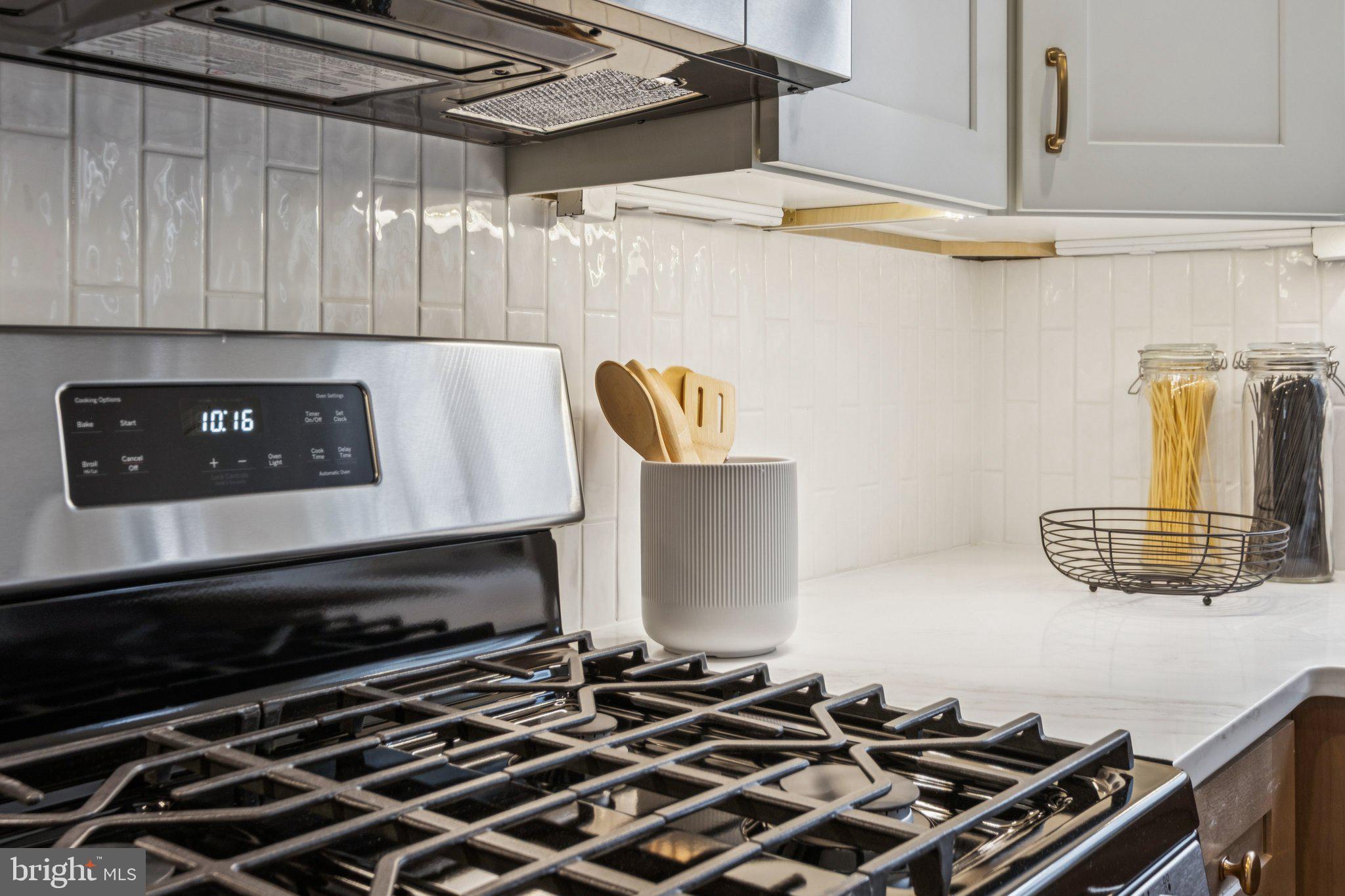 PASSYUNK SQUARE - Residential