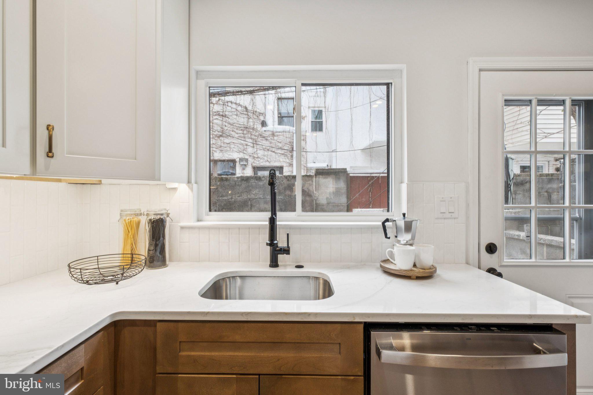 PASSYUNK SQUARE - Residential