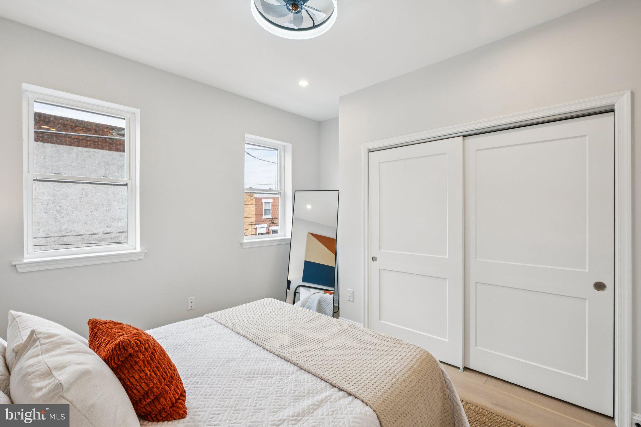 PASSYUNK SQUARE - Residential