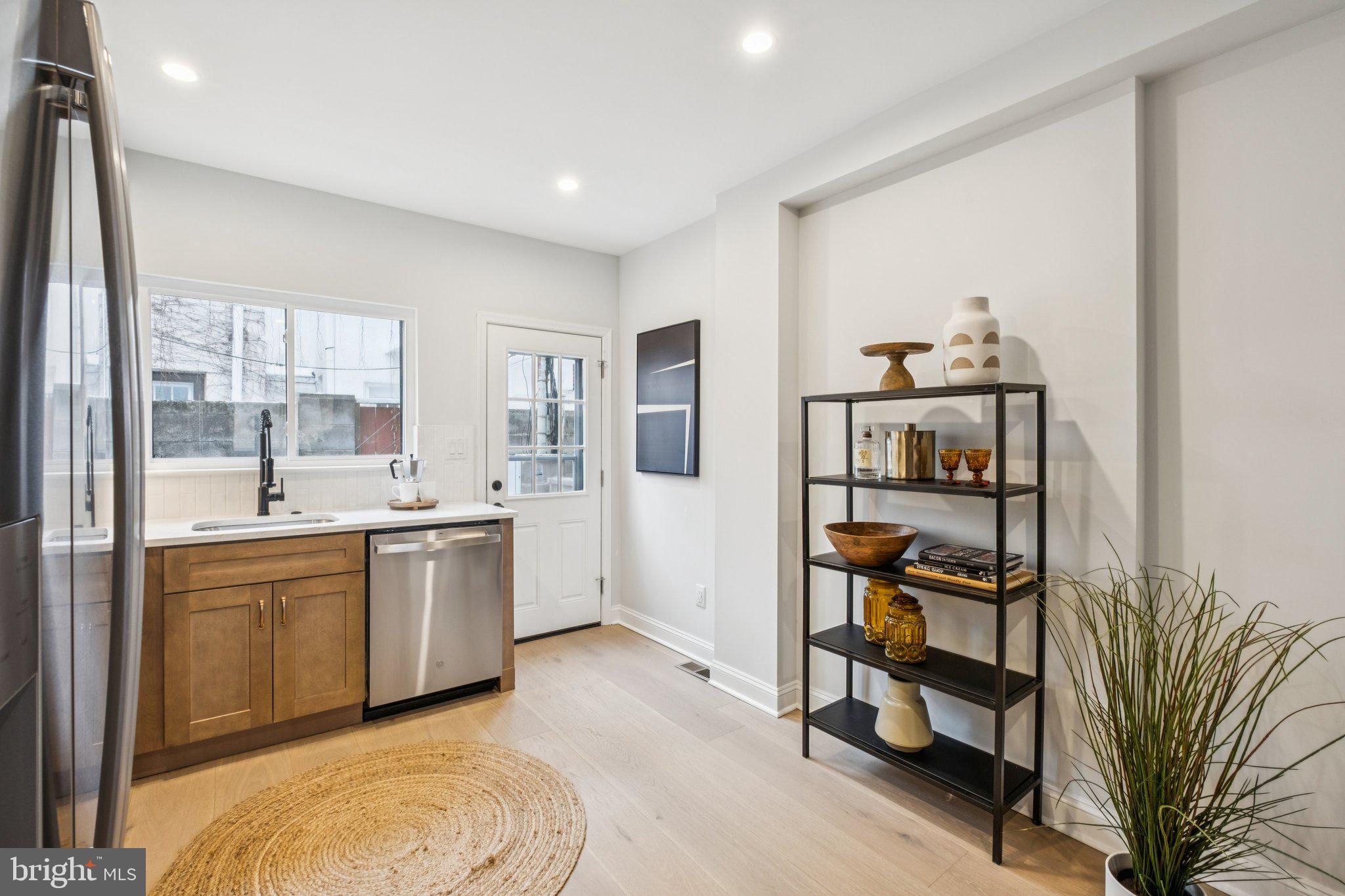 PASSYUNK SQUARE - Residential