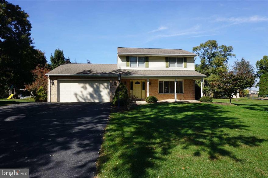 The right home in the right location....This solid home has 3 bedrooms, formal Living Room, Dining Room, Family room with fireplace, Eat-in kitchen, stamped patio, finished basement, 2 car garage, and great yard.  Small quaint neighborhood and very close to everything you need.