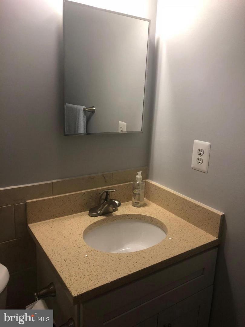 TYSONS WEST - Residential Lease