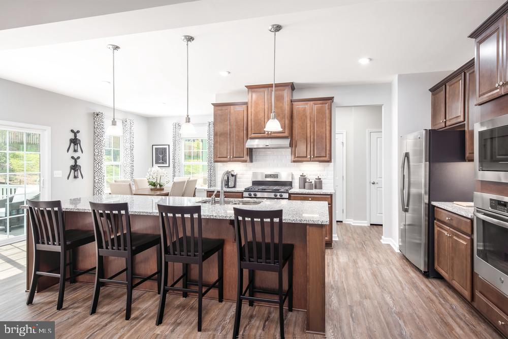 HANOVER POINTE - Residential