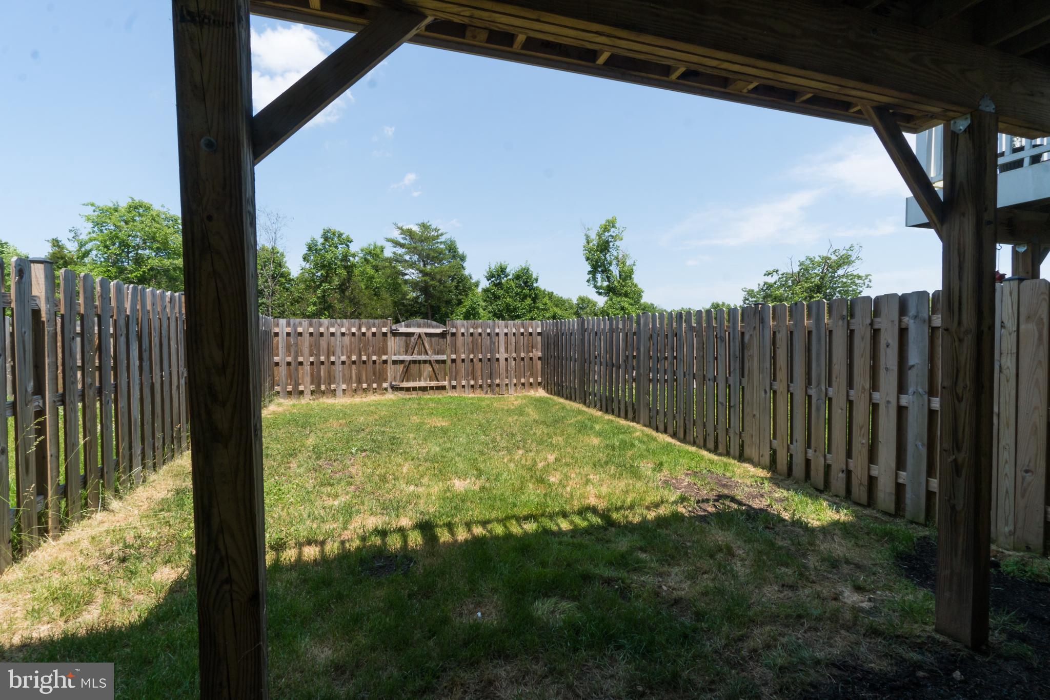 THE TOWNHOMES AT LAKESIDE - Residential