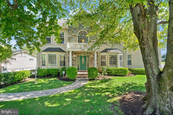 7838 HERITAGE DR, ANNANDALE, VA 22003 - Image c331e7bf7759720a5c67c4f29423affc/2830827096