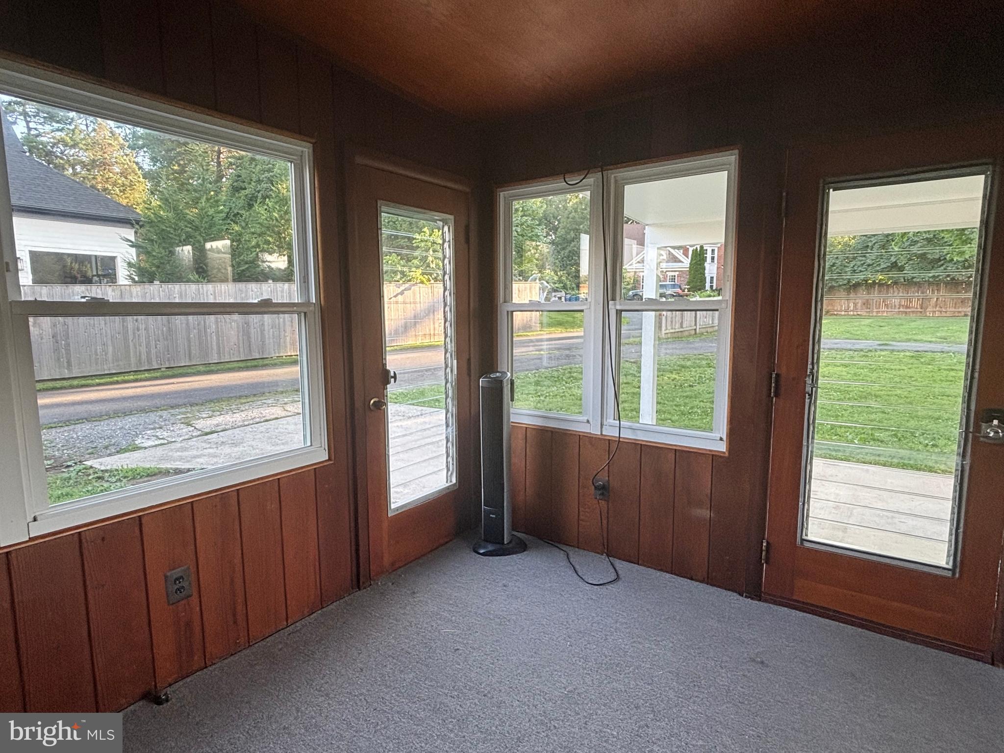 FORESTVILLE - Residential