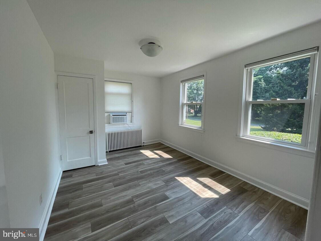 FORESTVILLE - Residential