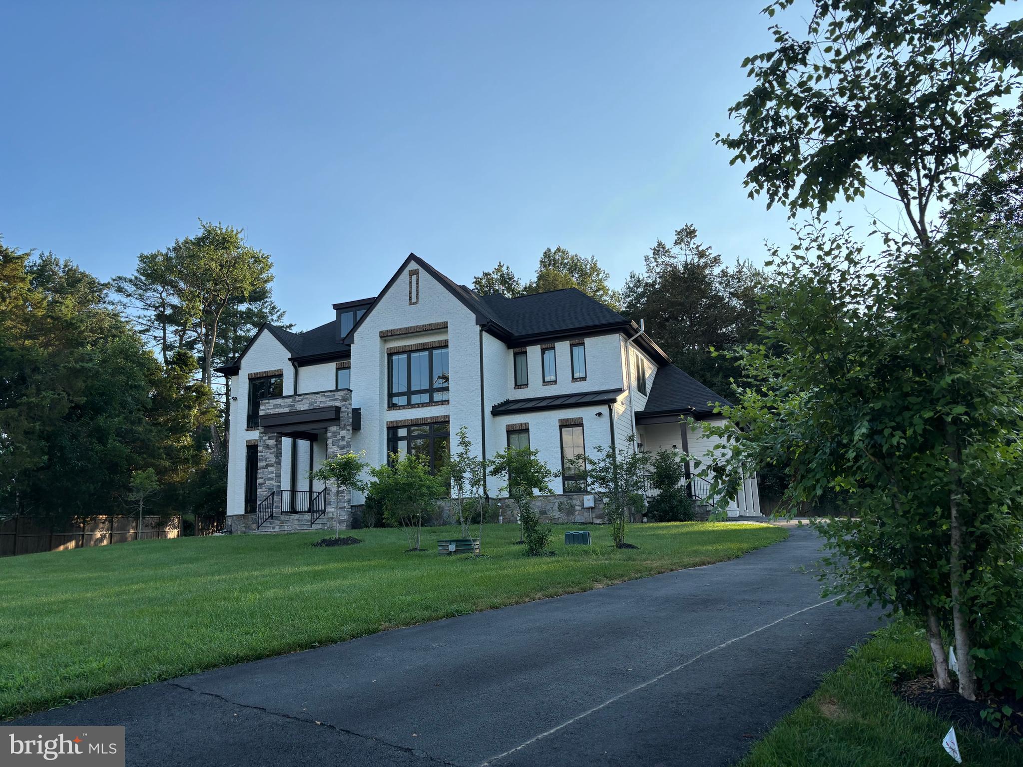 FORESTVILLE - Residential