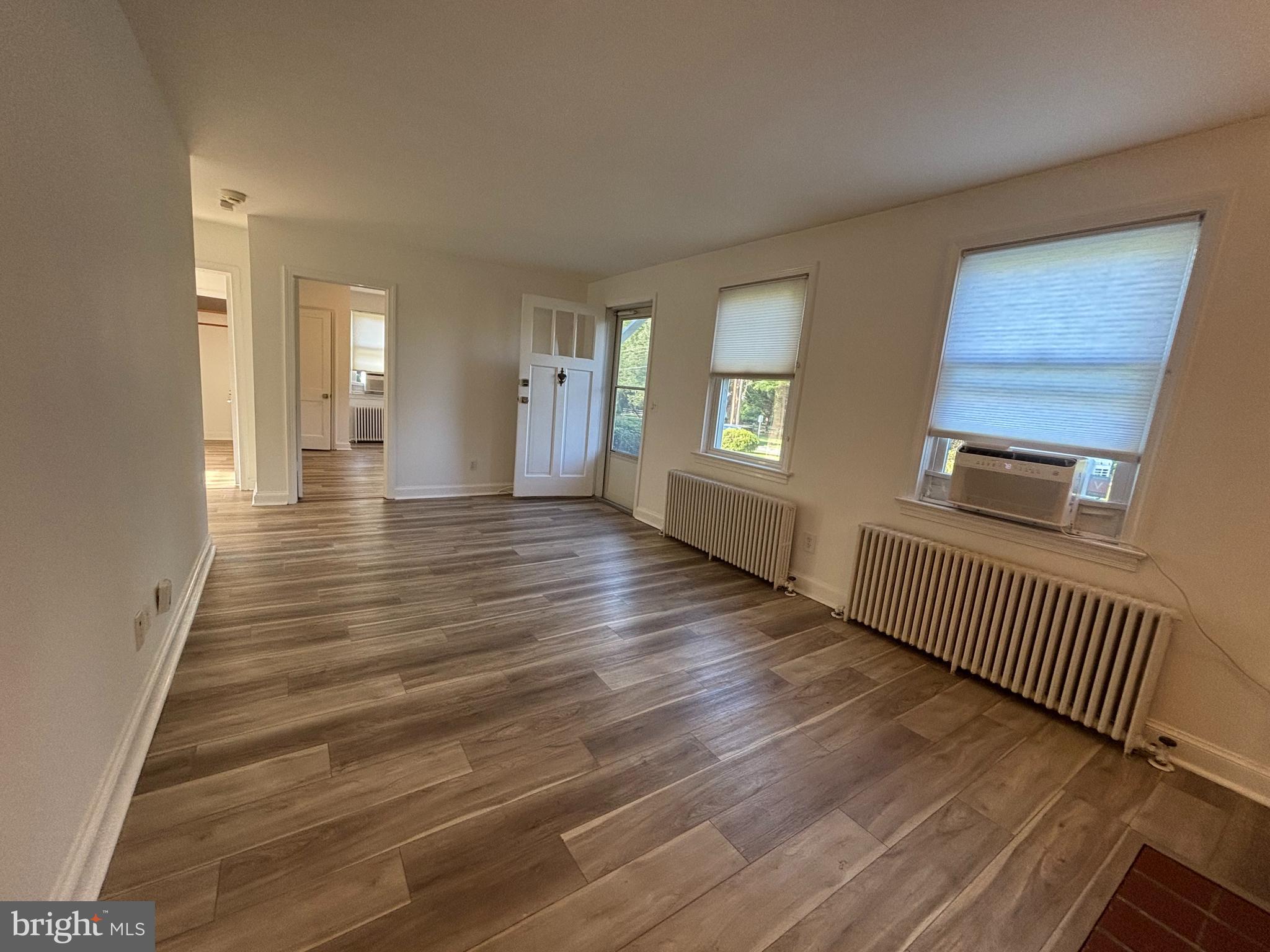 FORESTVILLE - Residential