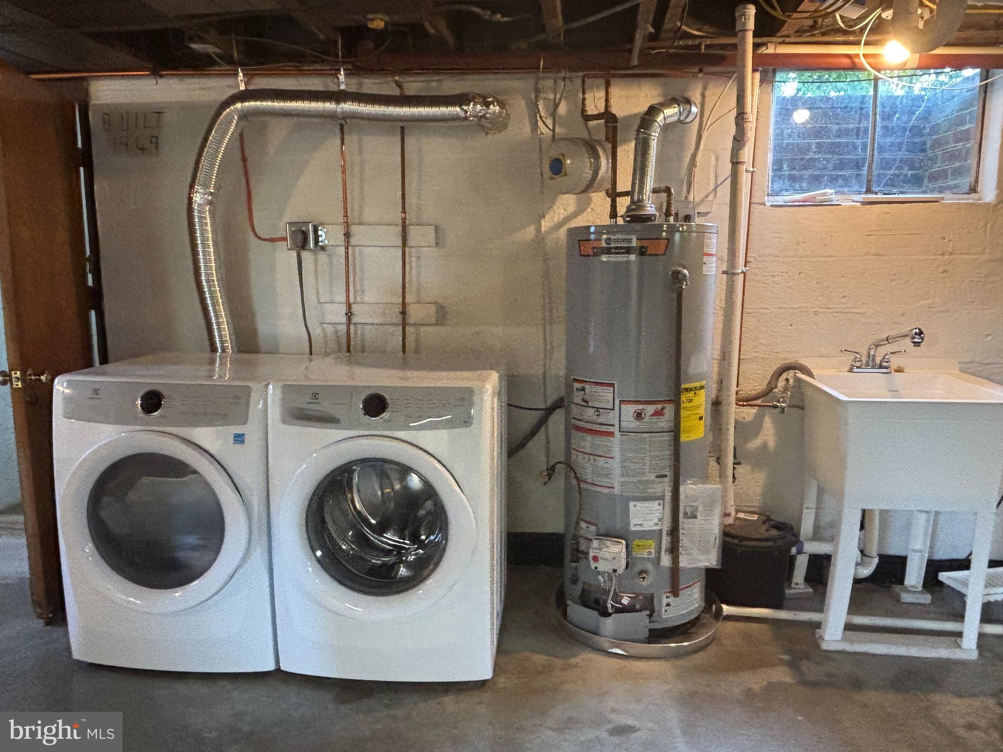 FORESTVILLE - Residential