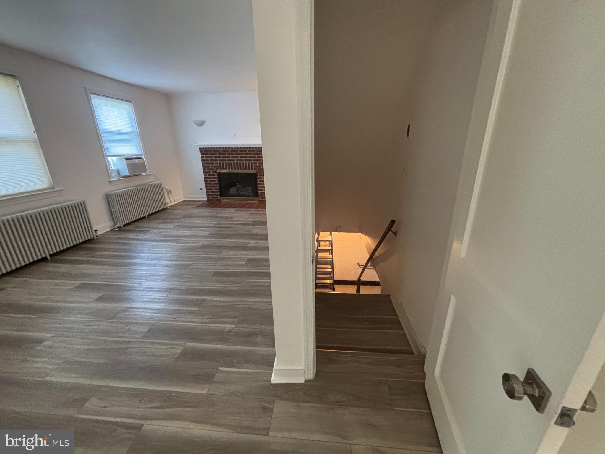 FORESTVILLE - Residential