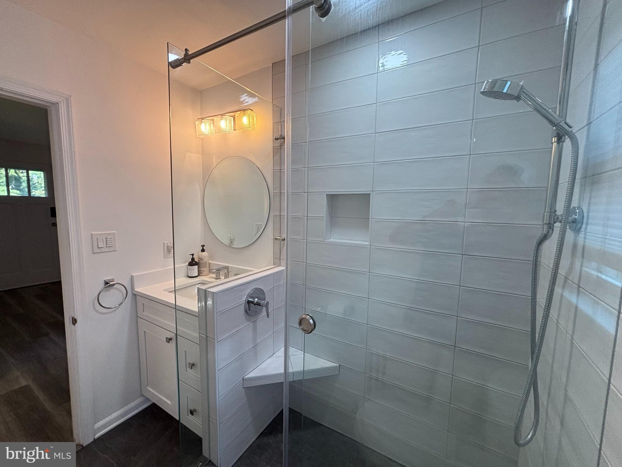 FORESTVILLE - Residential