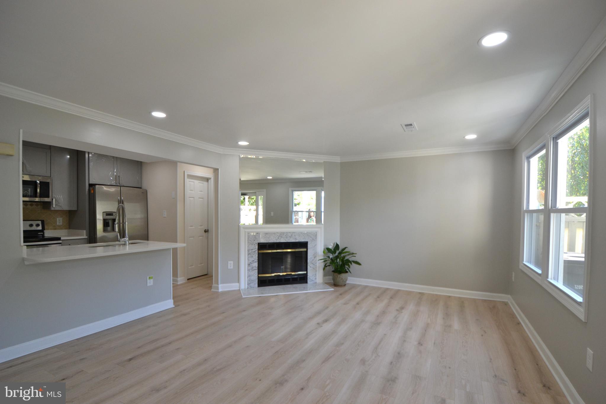 LAKE RIDGE - Residential