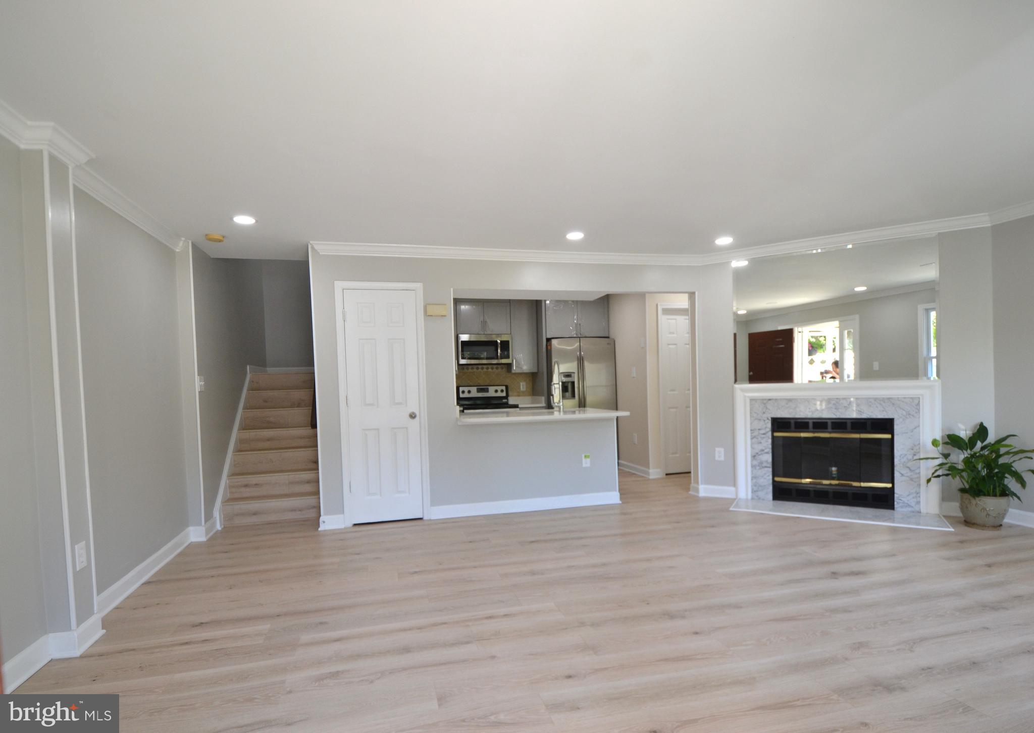 LAKE RIDGE - Residential