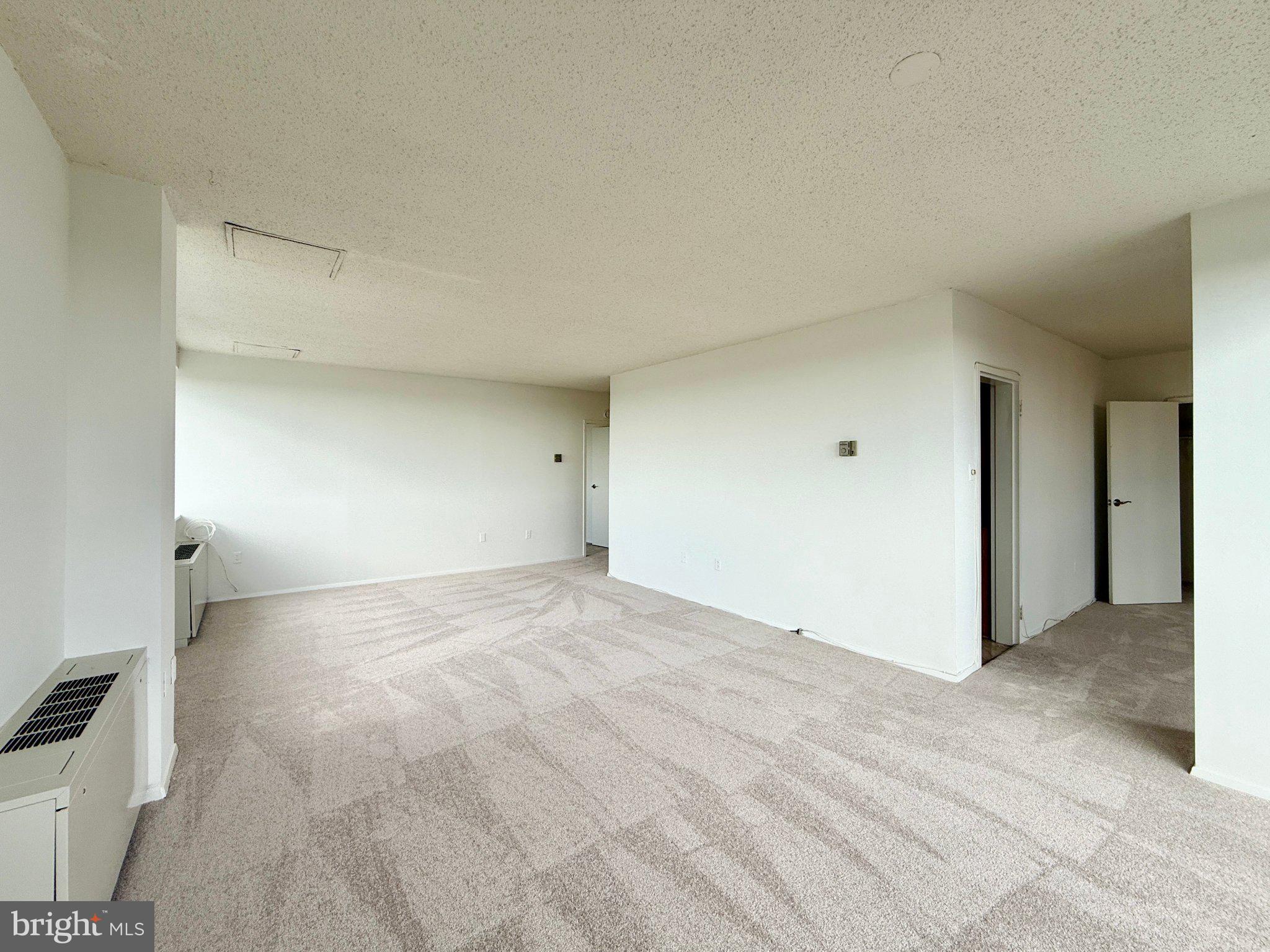4141 N HENDERSON ROAD 1206