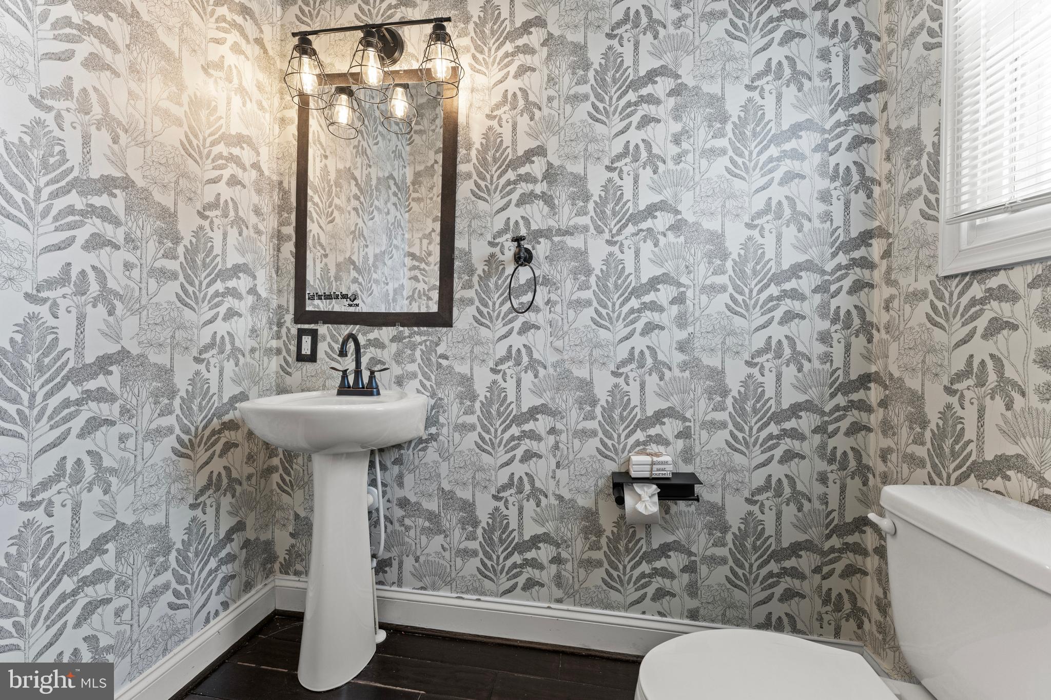 PARK CIRCLE - Residential Lease