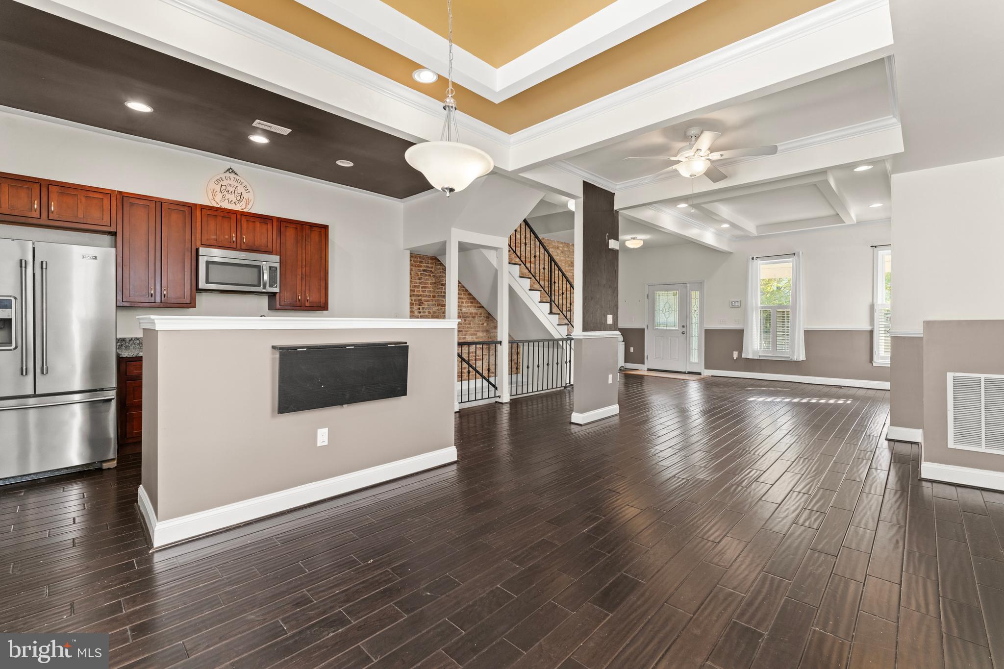 PARK CIRCLE - Residential Lease