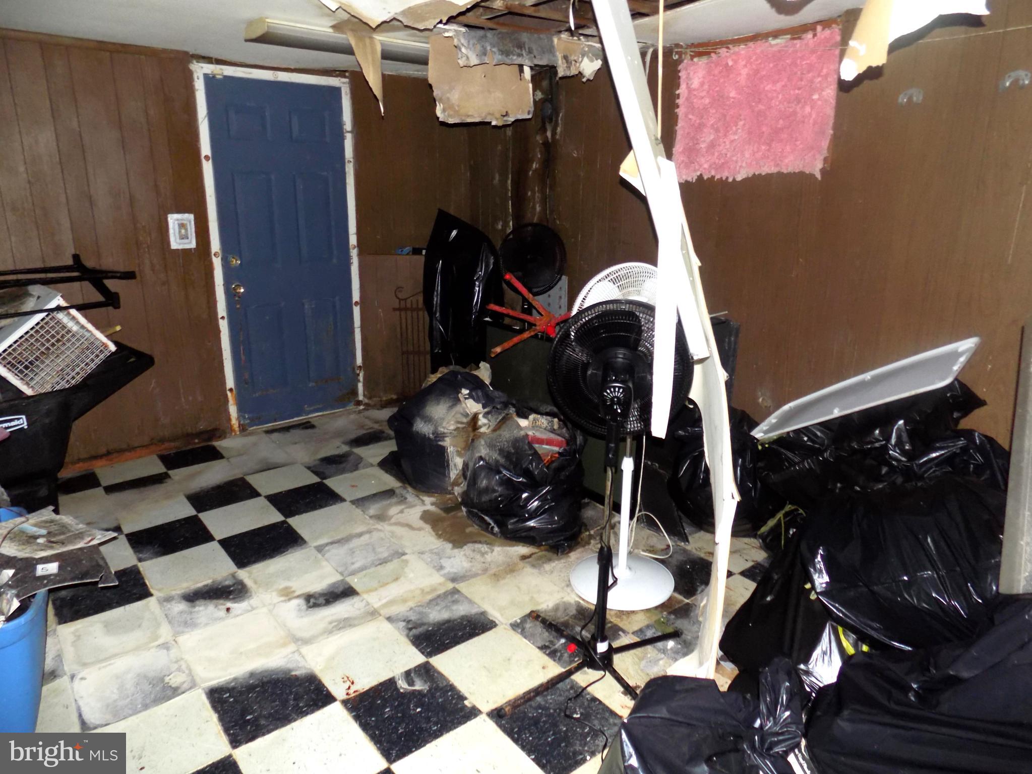 OXON HILL - Residential