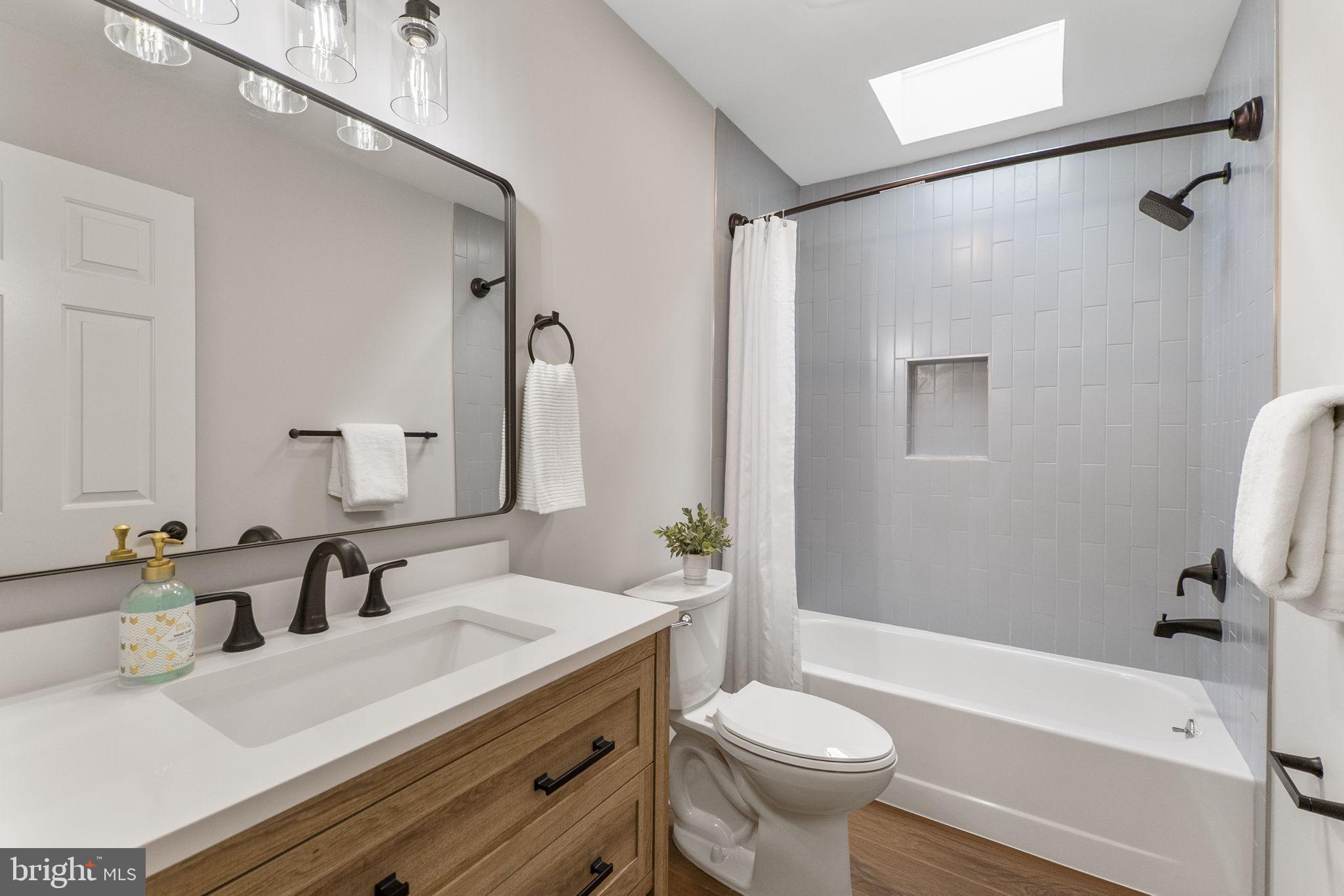 DAMASCUS HILL - Residential