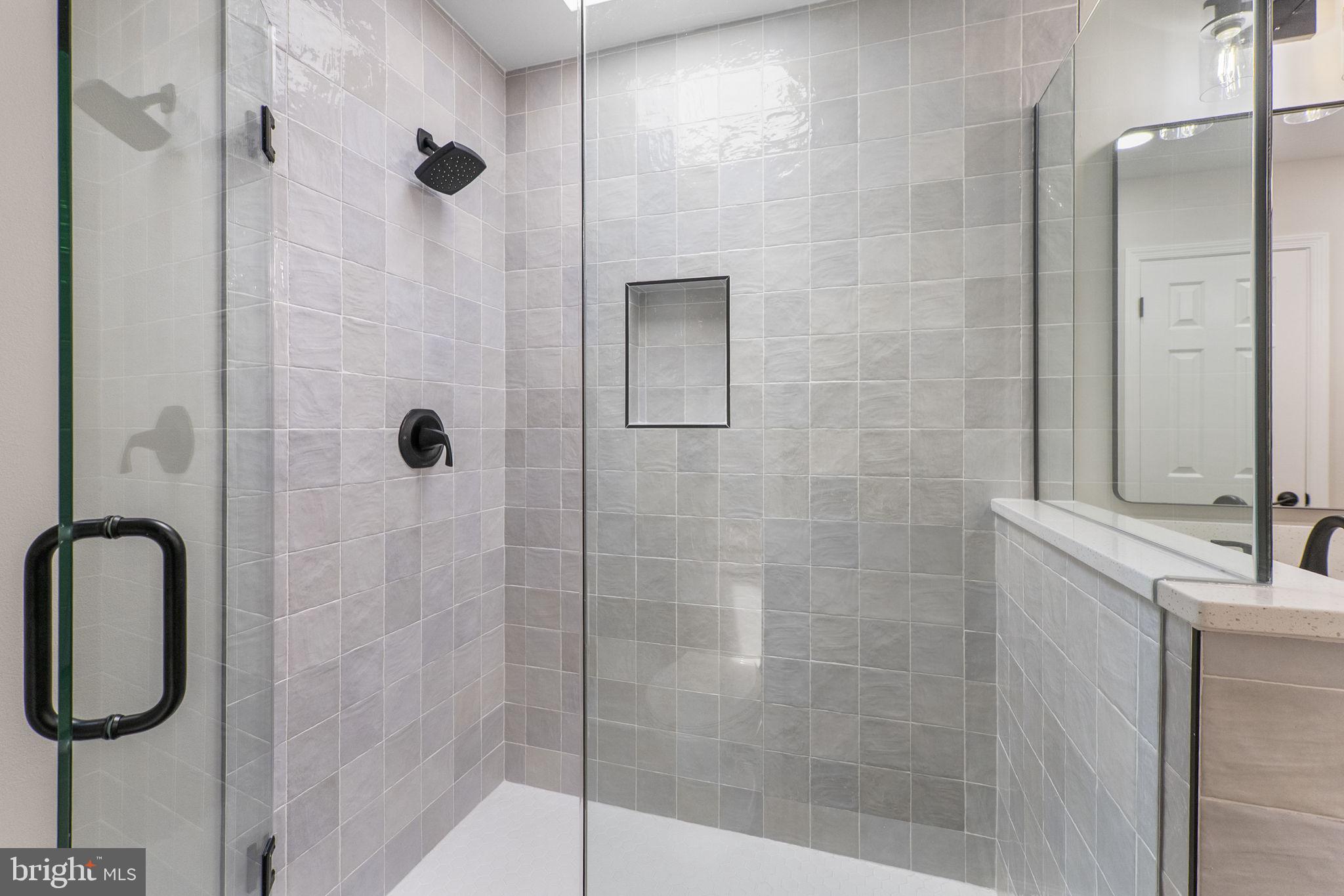 DAMASCUS HILL - Residential