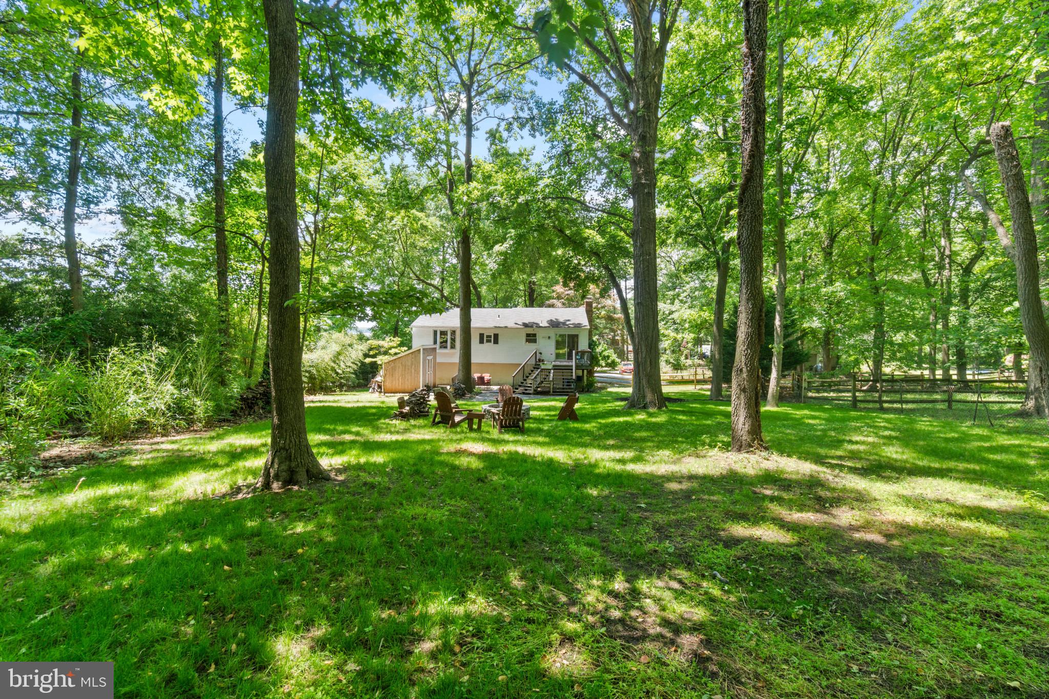 WALNUT LAKE - Residential