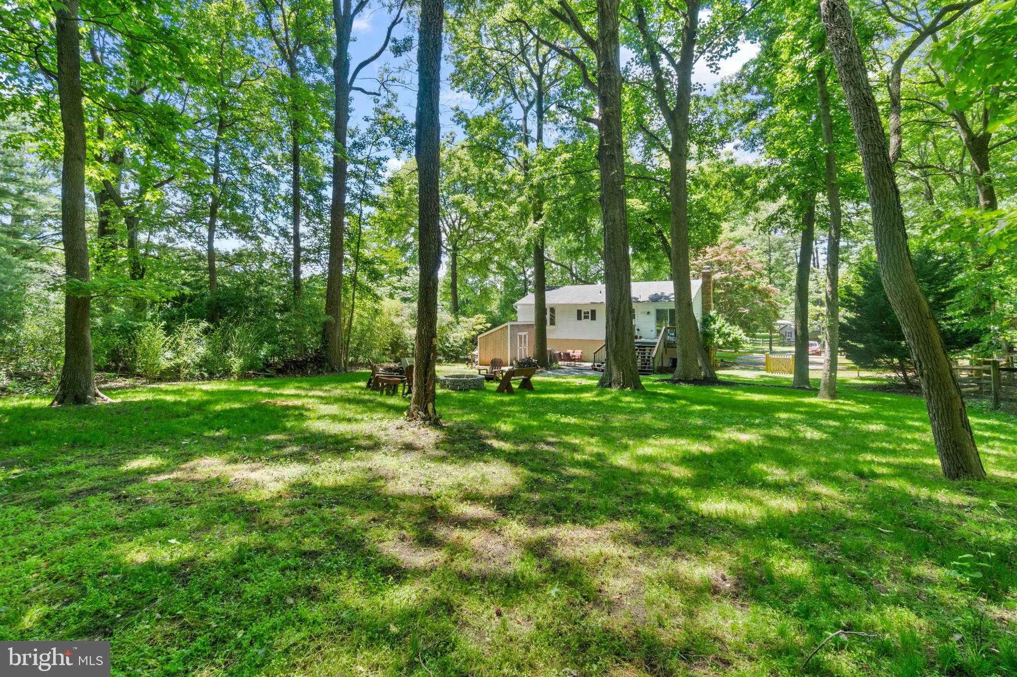 WALNUT LAKE - Residential