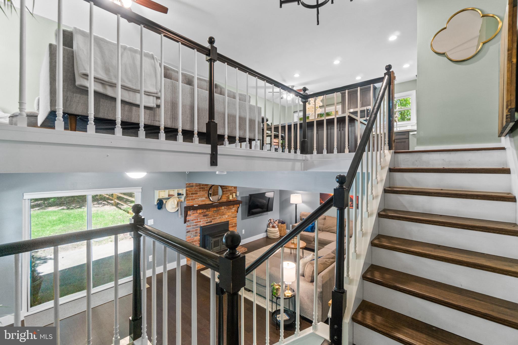 WALNUT LAKE - Residential