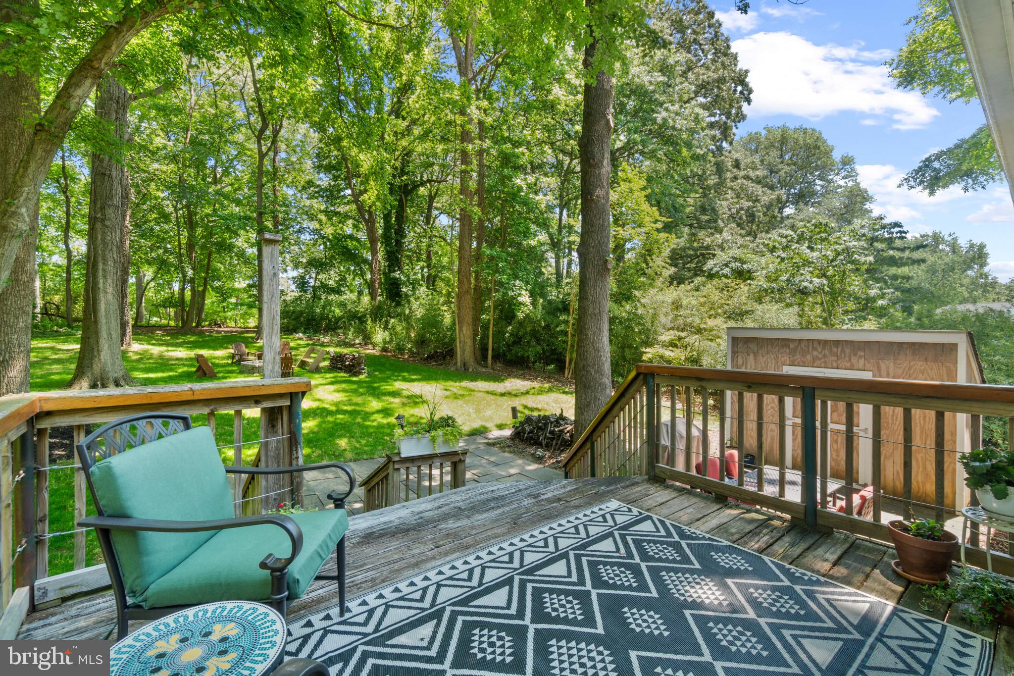 WALNUT LAKE - Residential