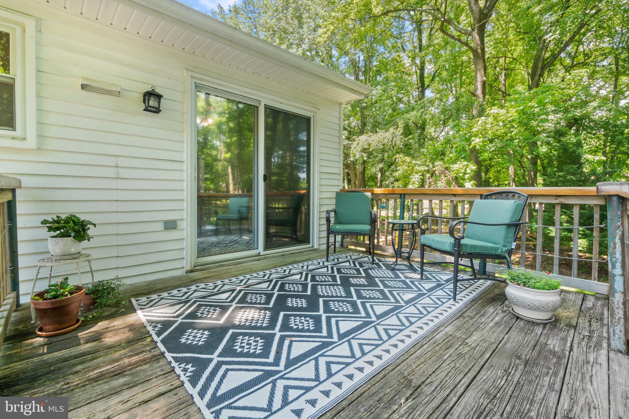 WALNUT LAKE - Residential