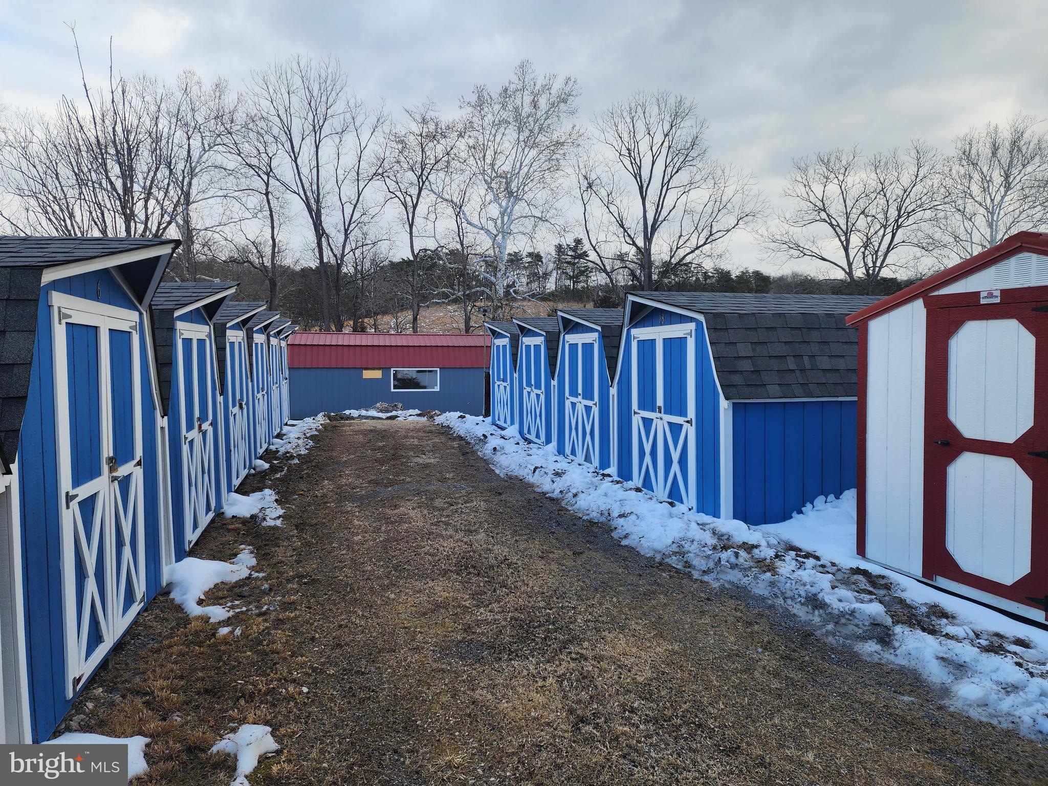 8947 FRANKFORT HIGHWAY