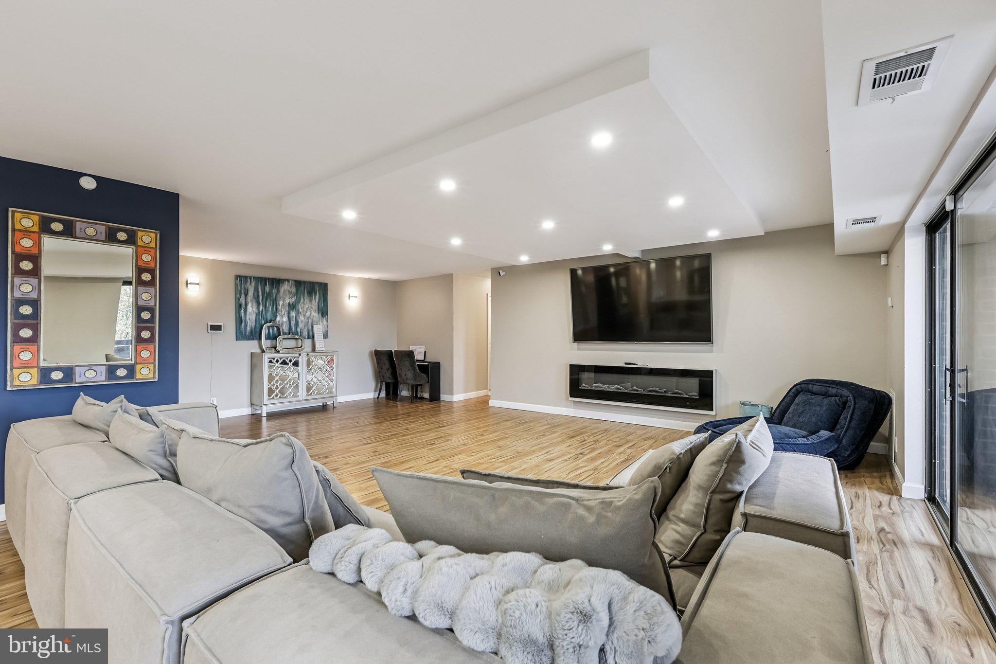 ROTONDA - Residential