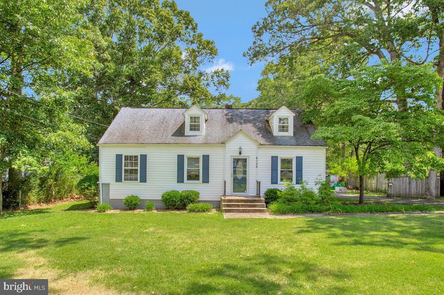 You're going to love this charming ranch that has been recently renovated nestled on an acre with a private back yard! The inside boasts a gorgeous kitchen, engineered wood floors, updated bathroom and so much more! Outside, you'll love the fenced in yard, ample room to relax, entertaining, gardening, etc, While this one is technically Waldorf, it's located within the limits allowing for a USDA mortgage (100% financing).  Very convenient to Andrews, DC, Coast Guard Headquarters, and much more.