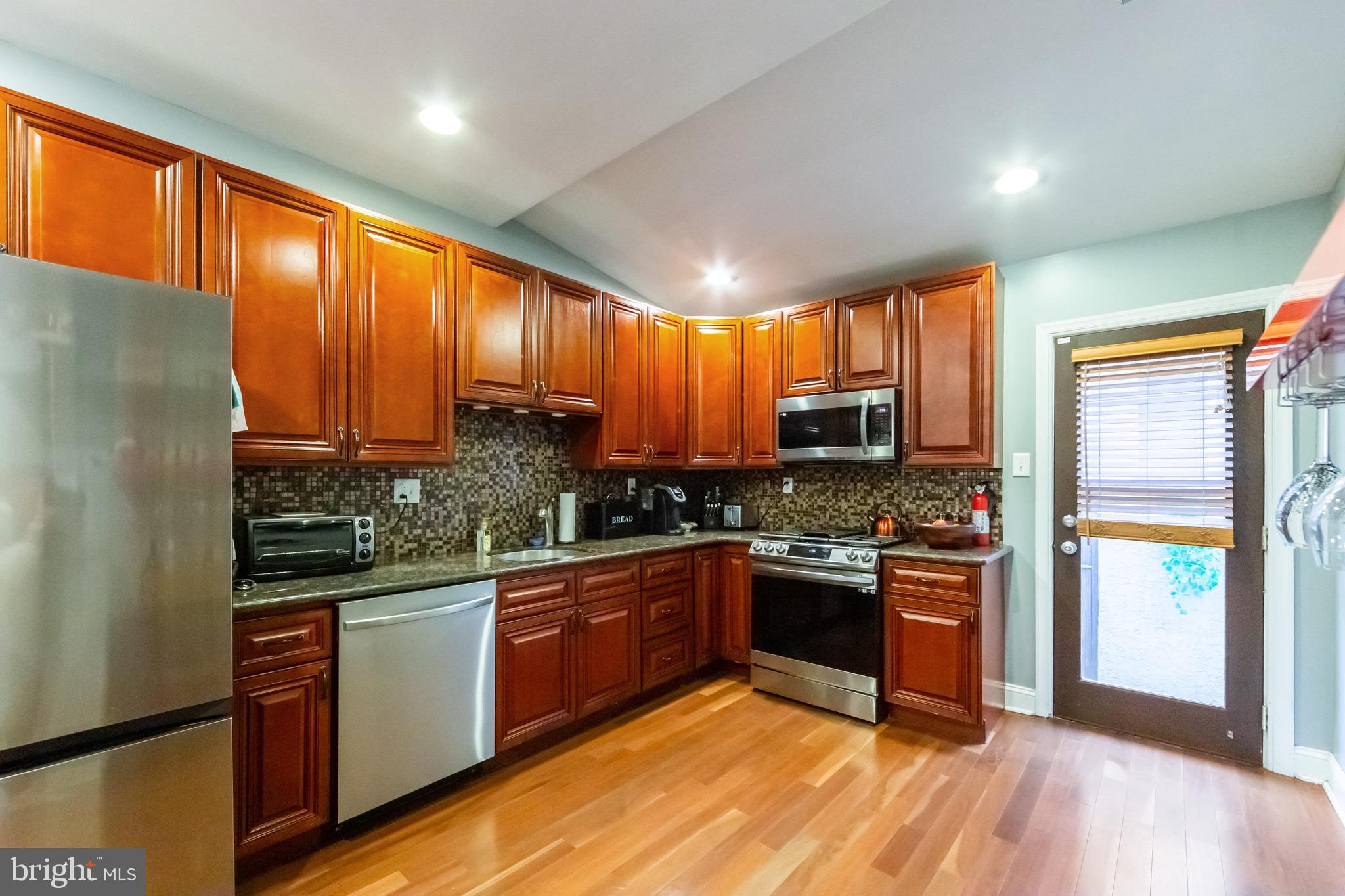 WHITMAN - Residential