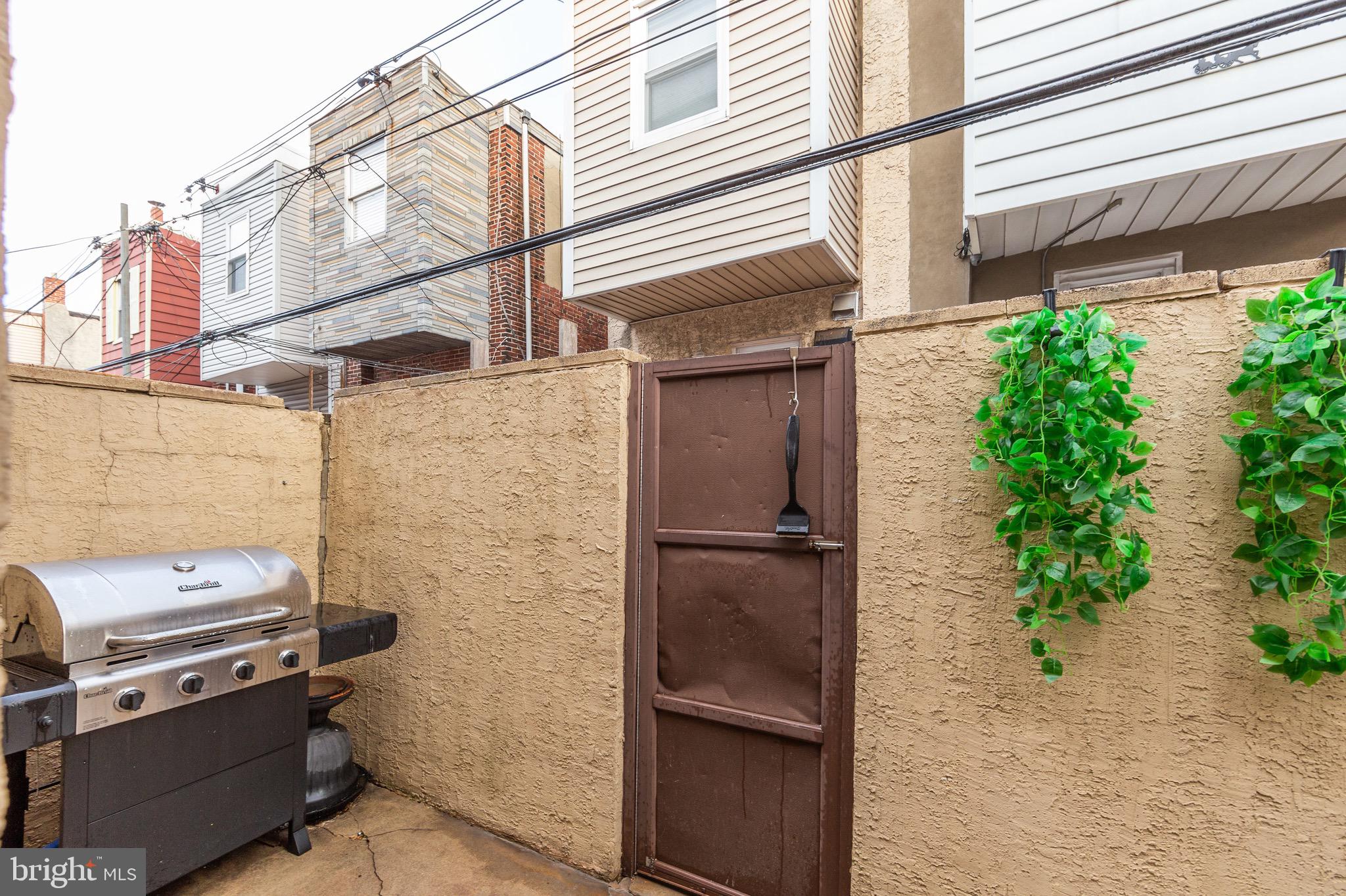 WHITMAN - Residential