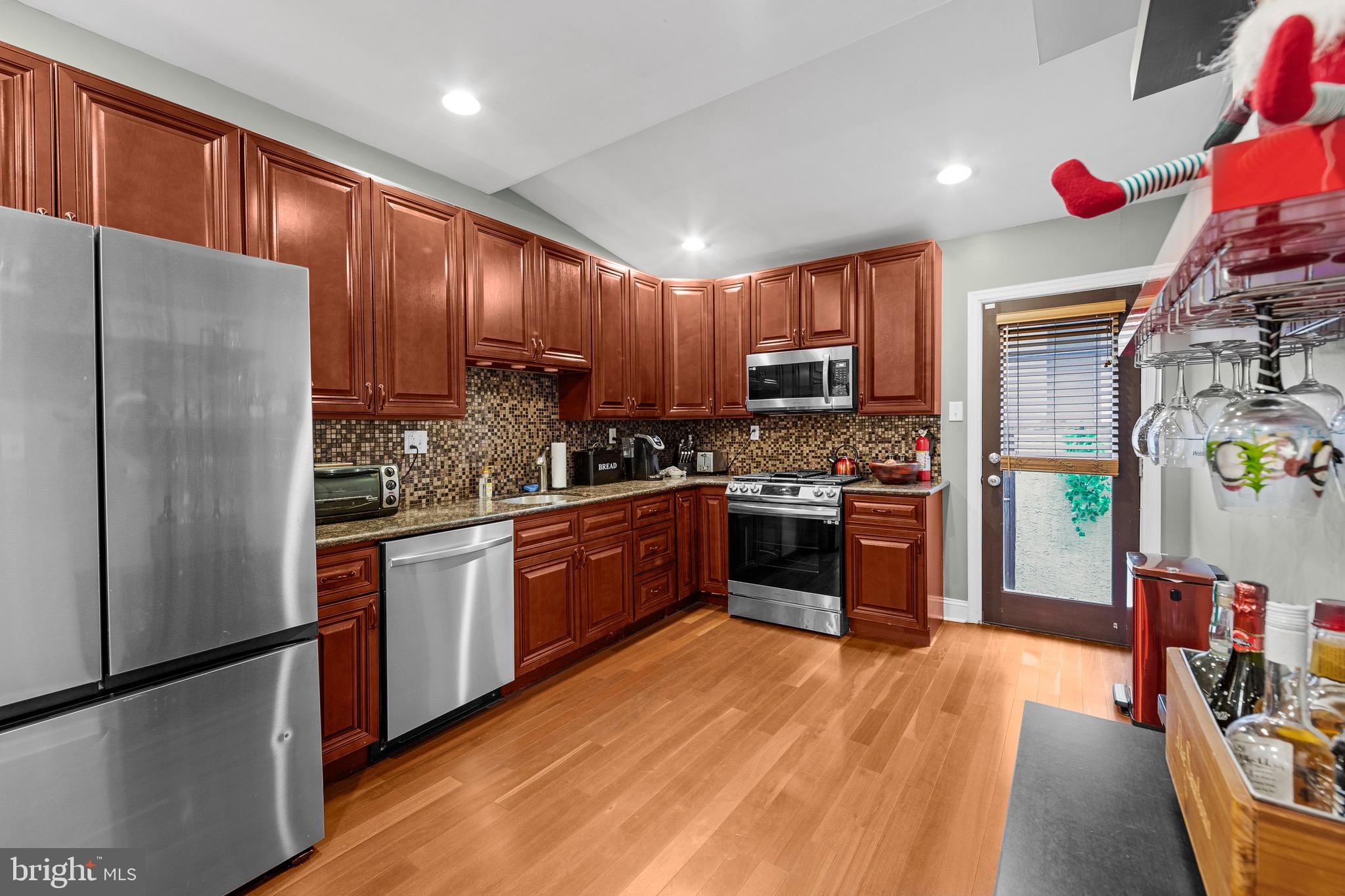 WHITMAN - Residential