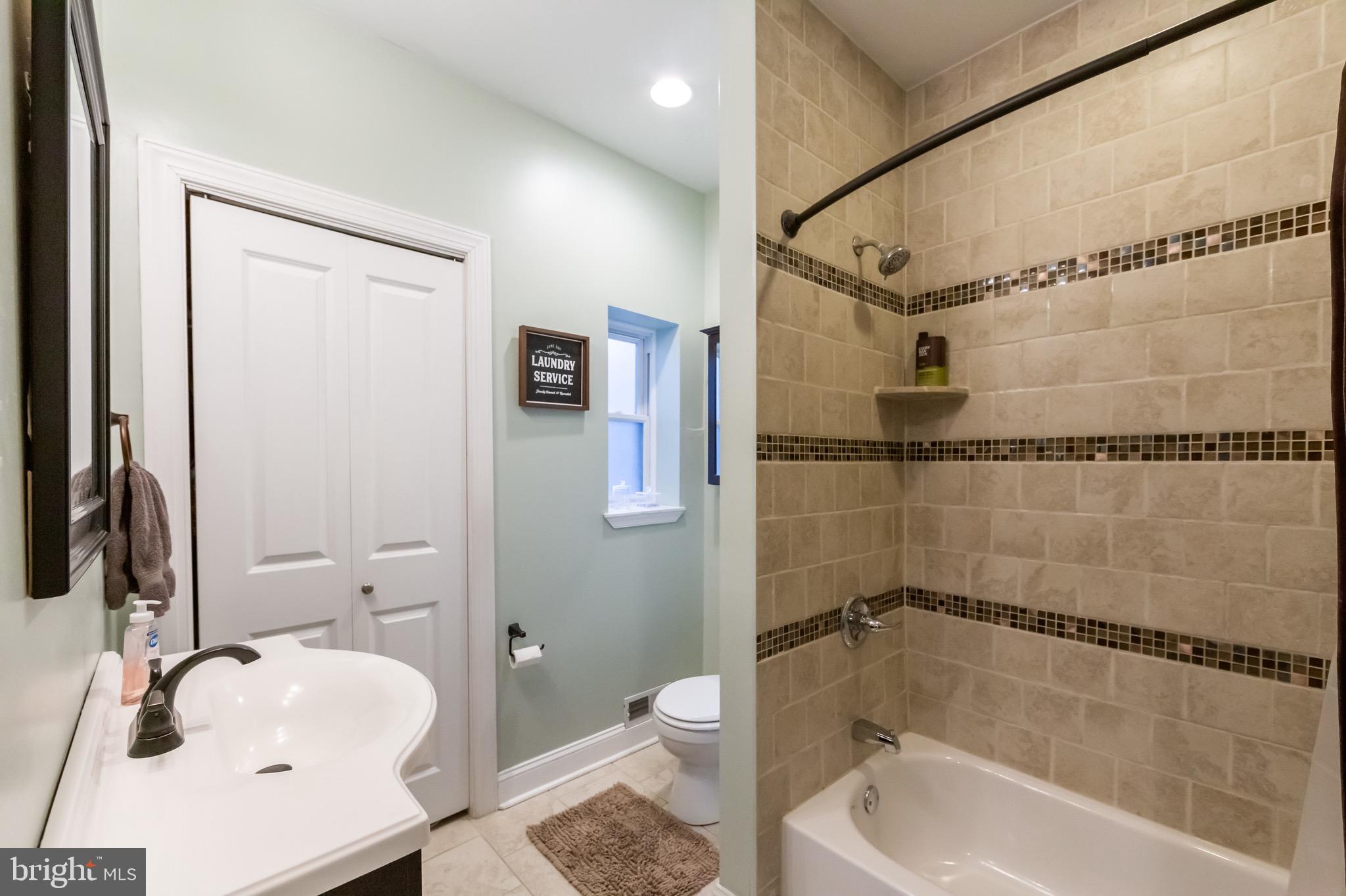 WHITMAN - Residential