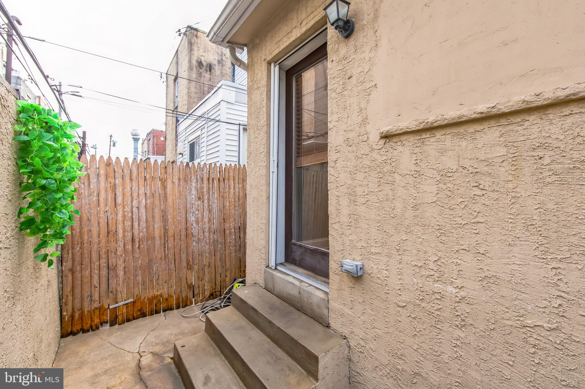 WHITMAN - Residential